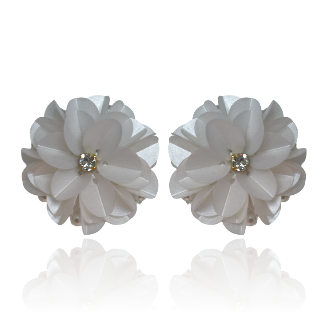Mini Blossoms Satin White